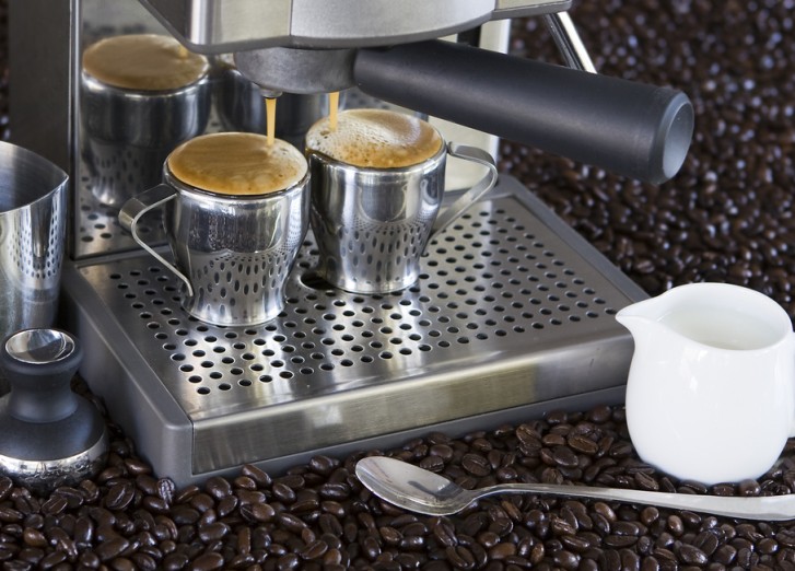 Какая кофеварка лучше для дома, на что обратить внимание при выборе кофемашины?