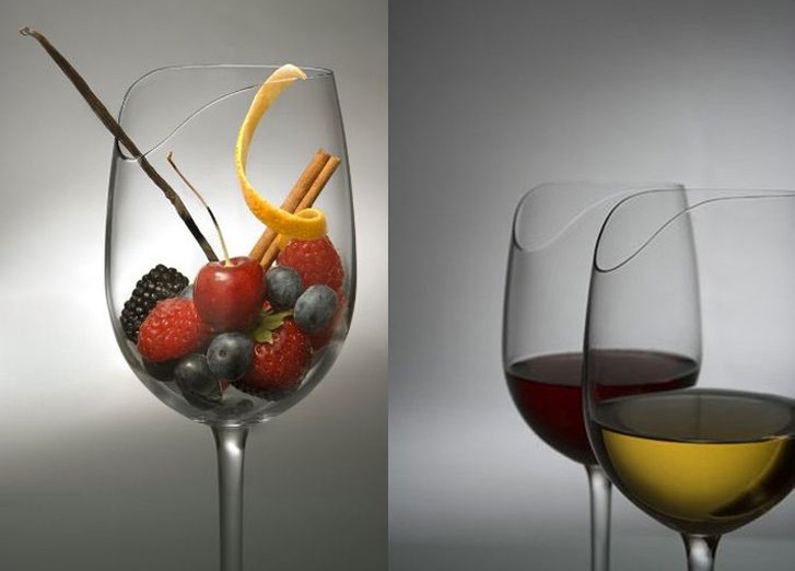 wine-glasses-with-nose-grooves