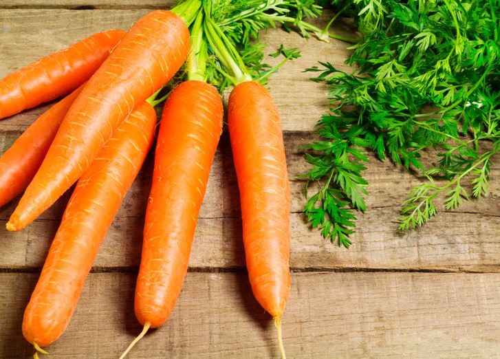Морковь и зелень
