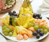 Тарелка с фруктами