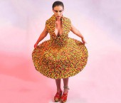 Платье из конфет Skittles
