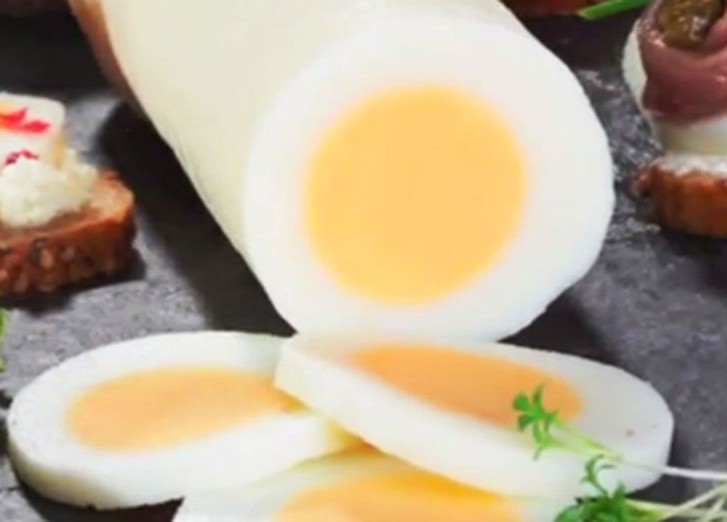 Яйца в виде колбасы