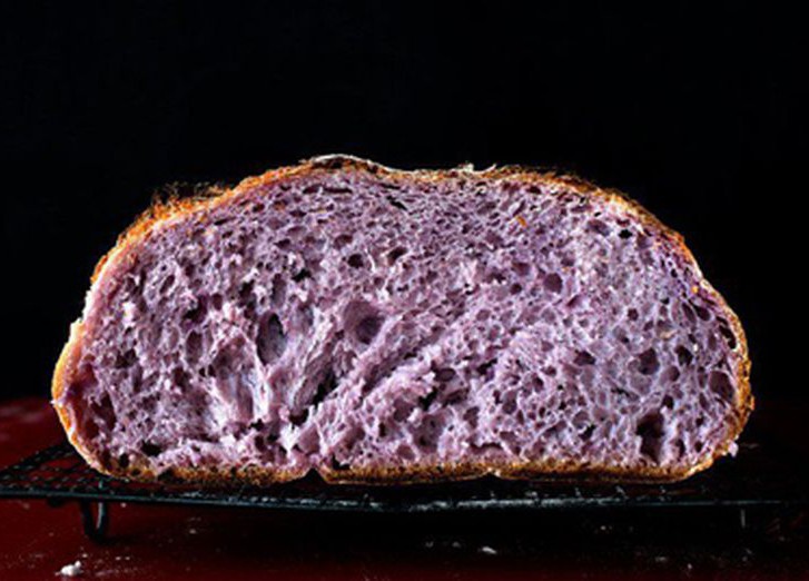 Фиолетовый хлеб