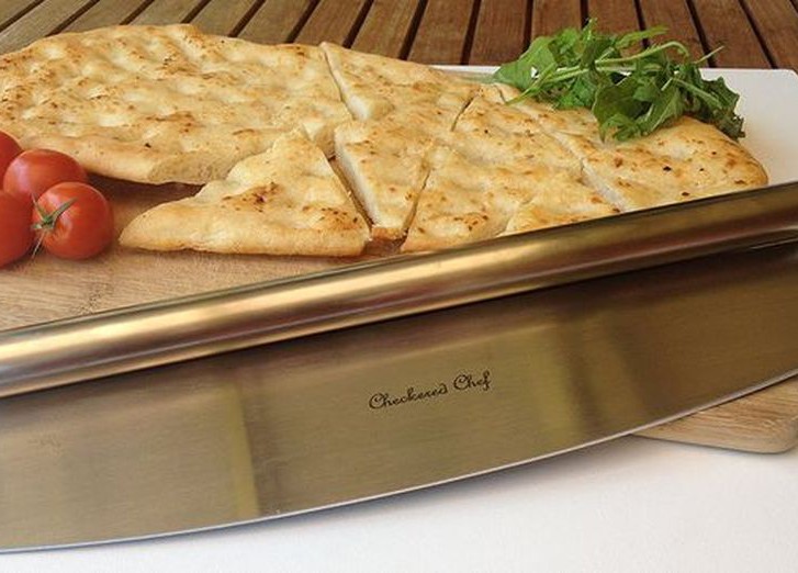 Большой нож для нарезки пиццы от Checkered Chef
