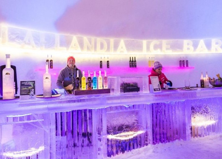 Laino Snow Village Ice Restaurant & Ylläsjärvi