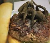 Бургер с тарантулом