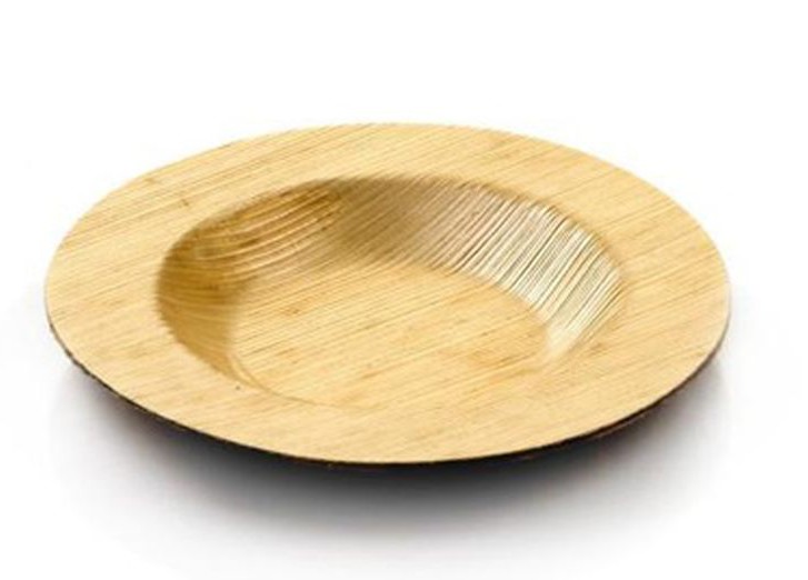 Одноразовая тарелка из листьев
