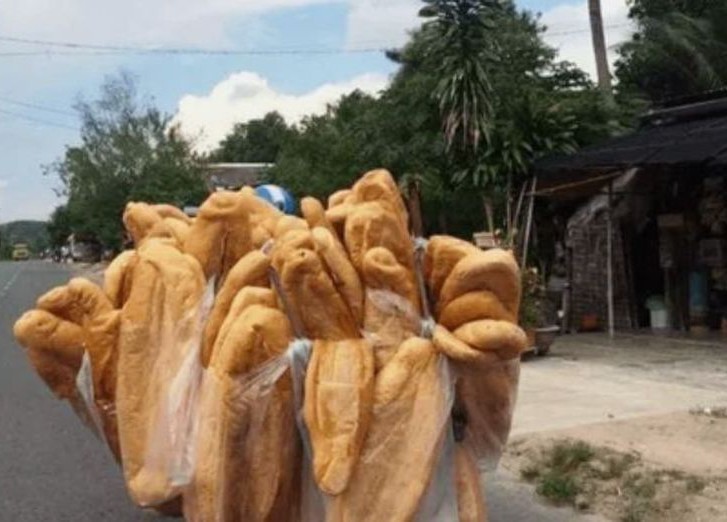 огромный хлеб