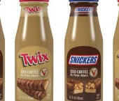 кофе со льдом Snickers и Twix