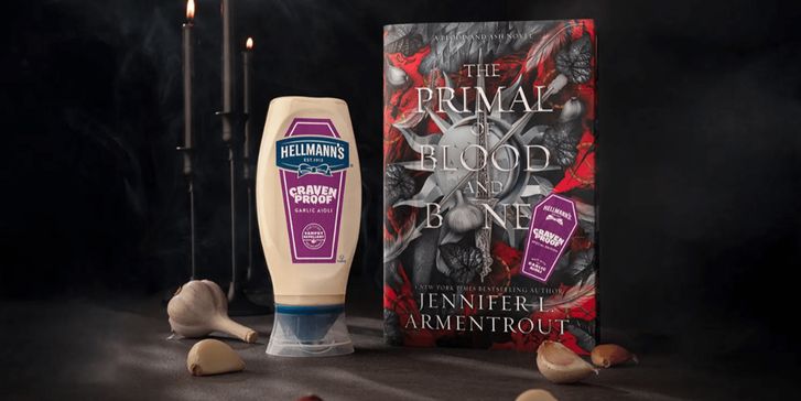 книга с запахом чесночного соуса