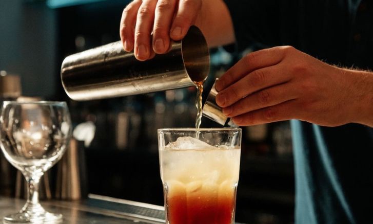 В Китае стали популярными бары с концепцией «панк-велнес»