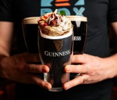 кебаб с маринадом Guinness